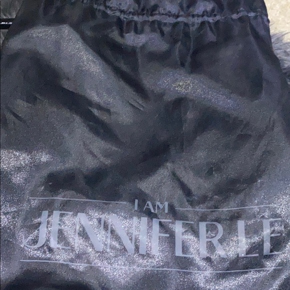 Dazzle into the night. - Picture 2 of 4